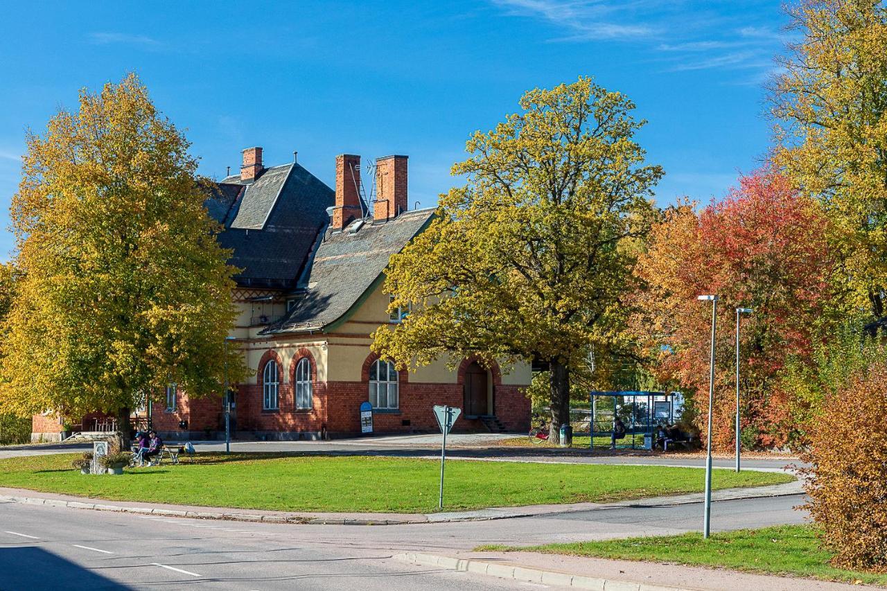 Hotell Station Skinnskatteberg Buitenkant foto